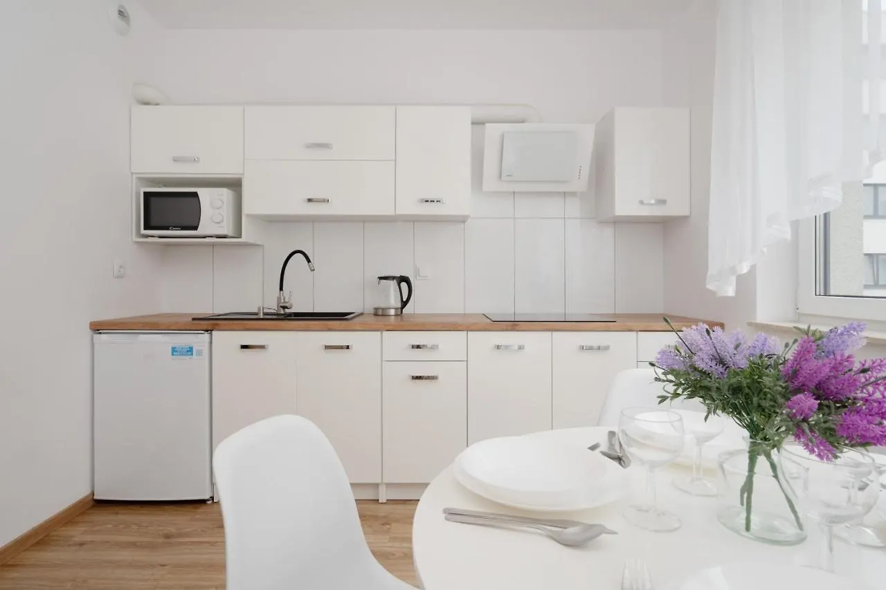 Comfy Studio Legnicka By Noclegi Renters 弗罗茨瓦夫 0*,